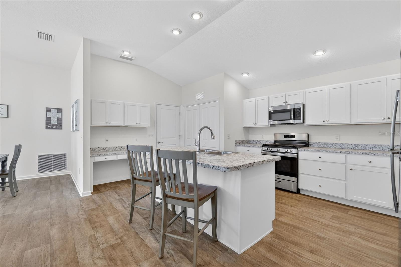 Image 3 of 30 For 5441 Boaz Avenue