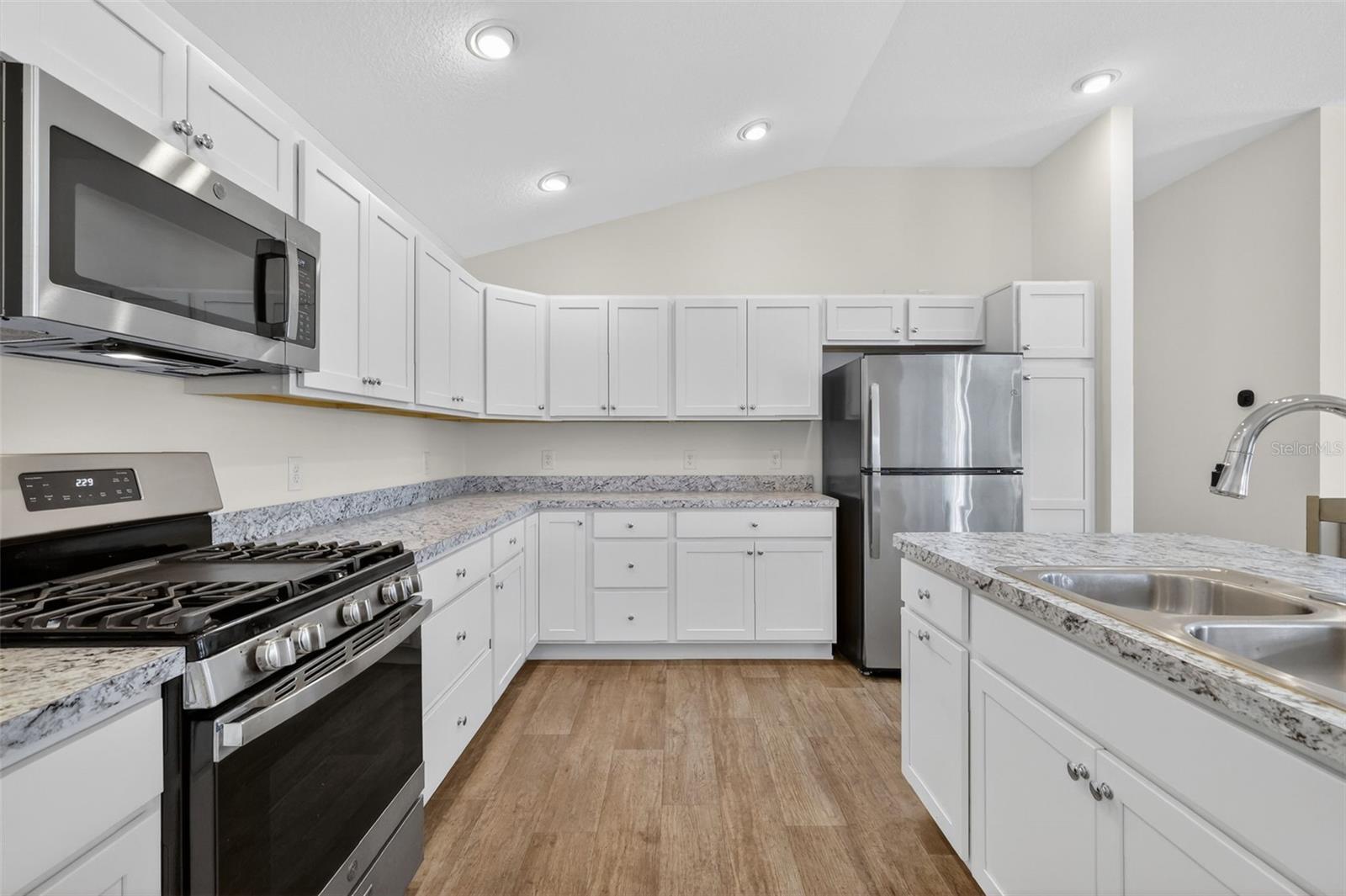 Image 5 of 30 For 5441 Boaz Avenue