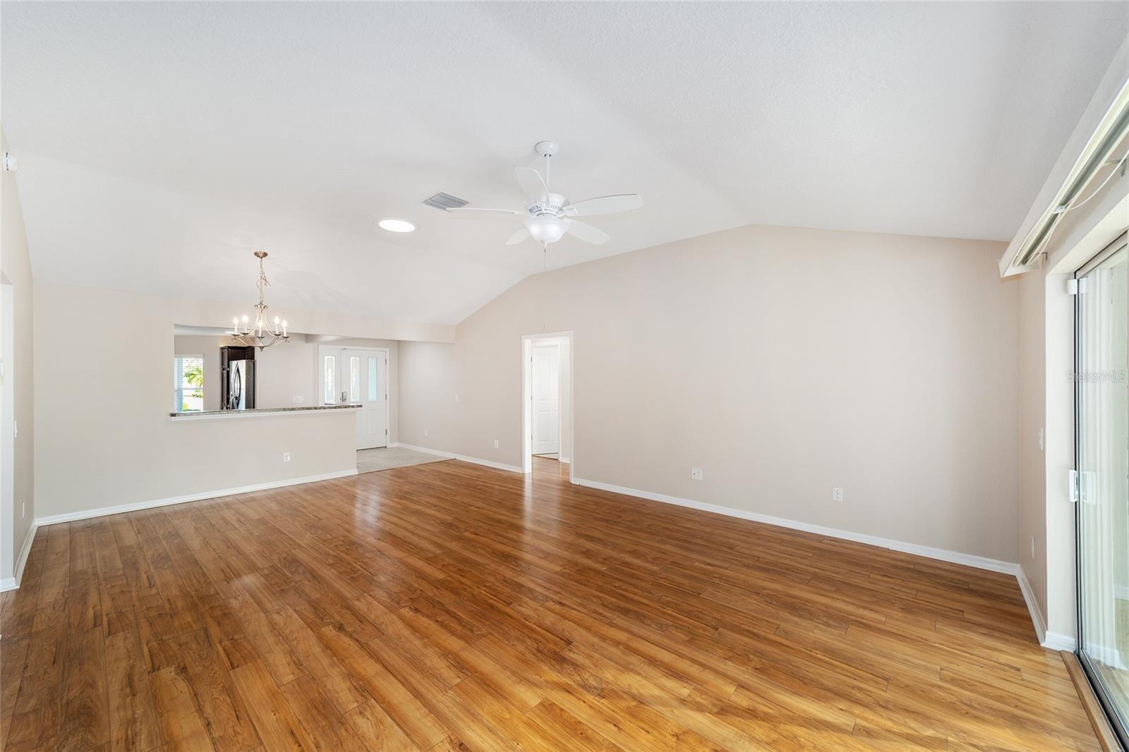 Image 10 of 57 For 926 Long Leaf Lane