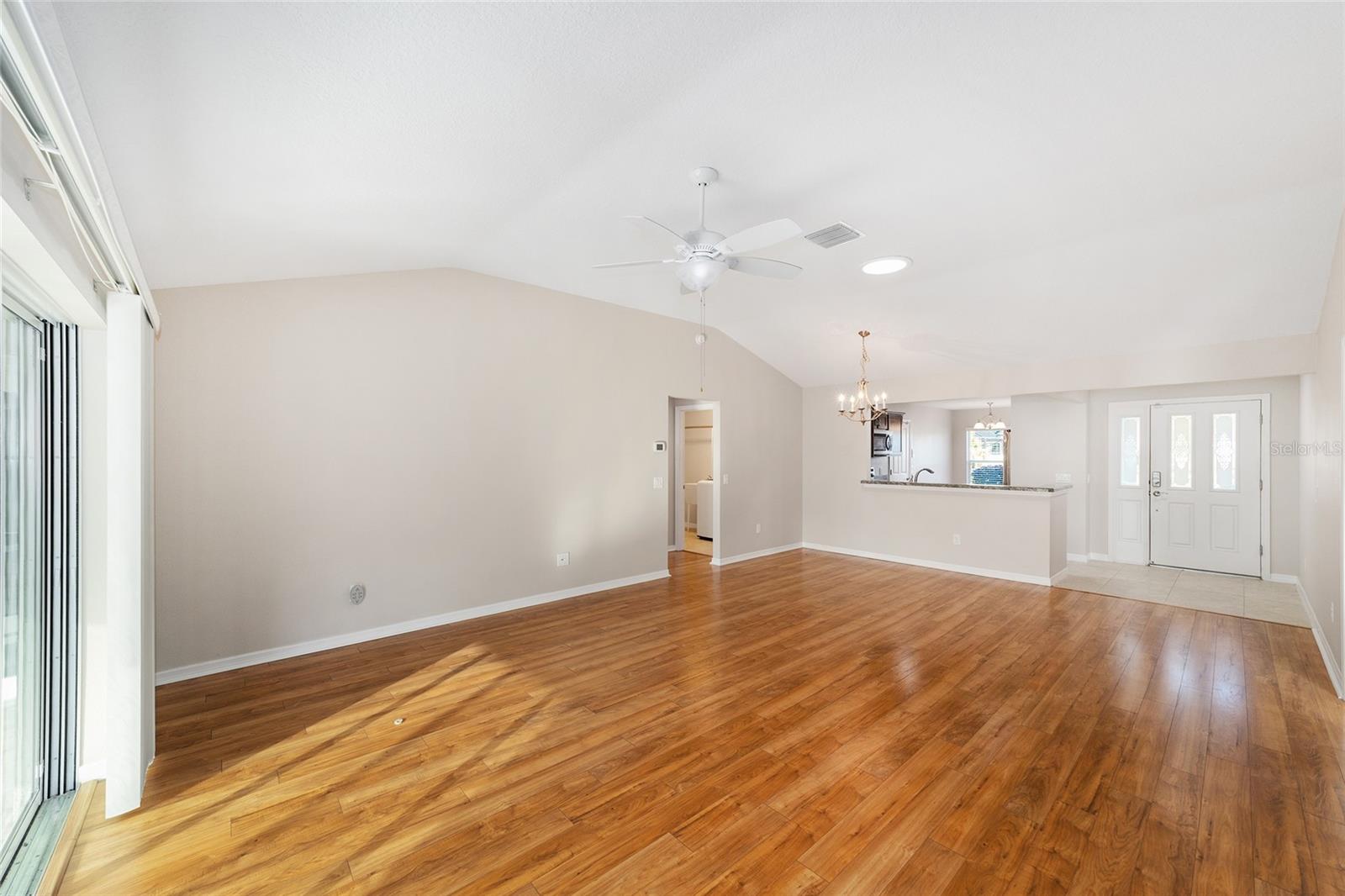 Image 11 of 57 For 926 Long Leaf Lane