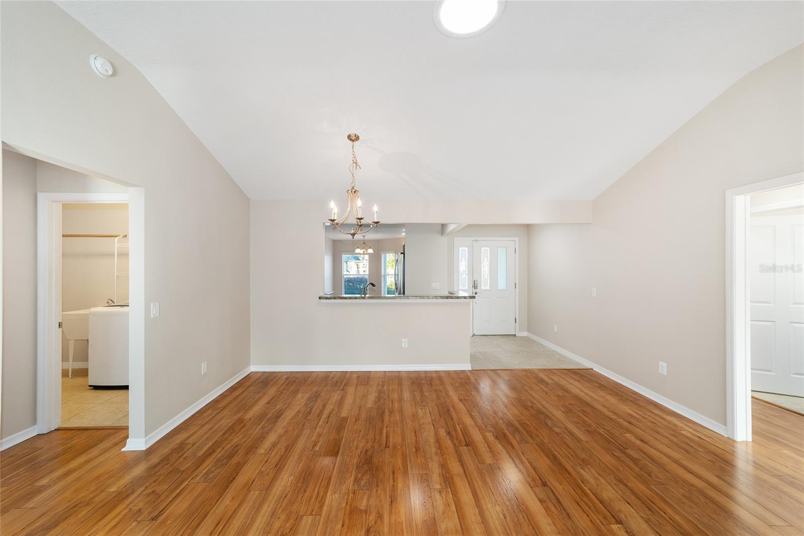 Image 12 of 57 For 926 Long Leaf Lane