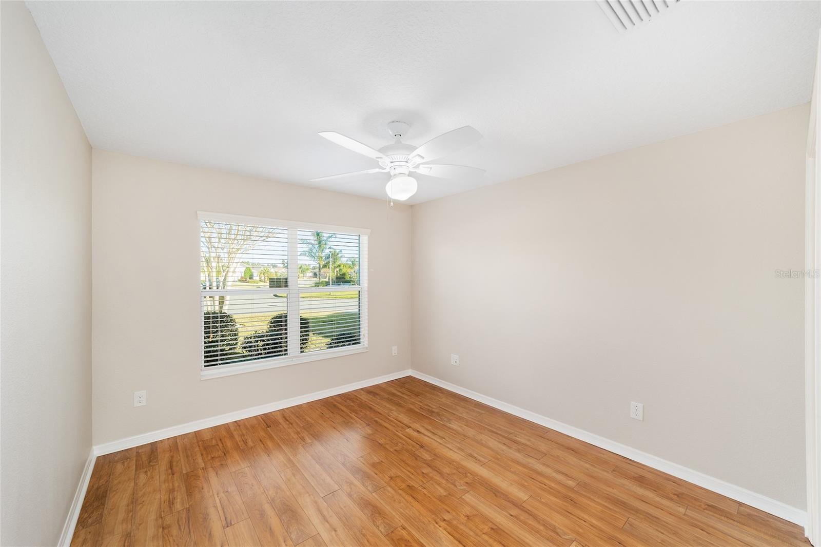 Image 26 of 57 For 926 Long Leaf Lane