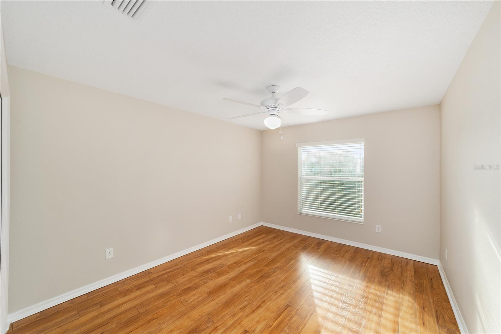 Image 29 of 57 For 926 Long Leaf Lane