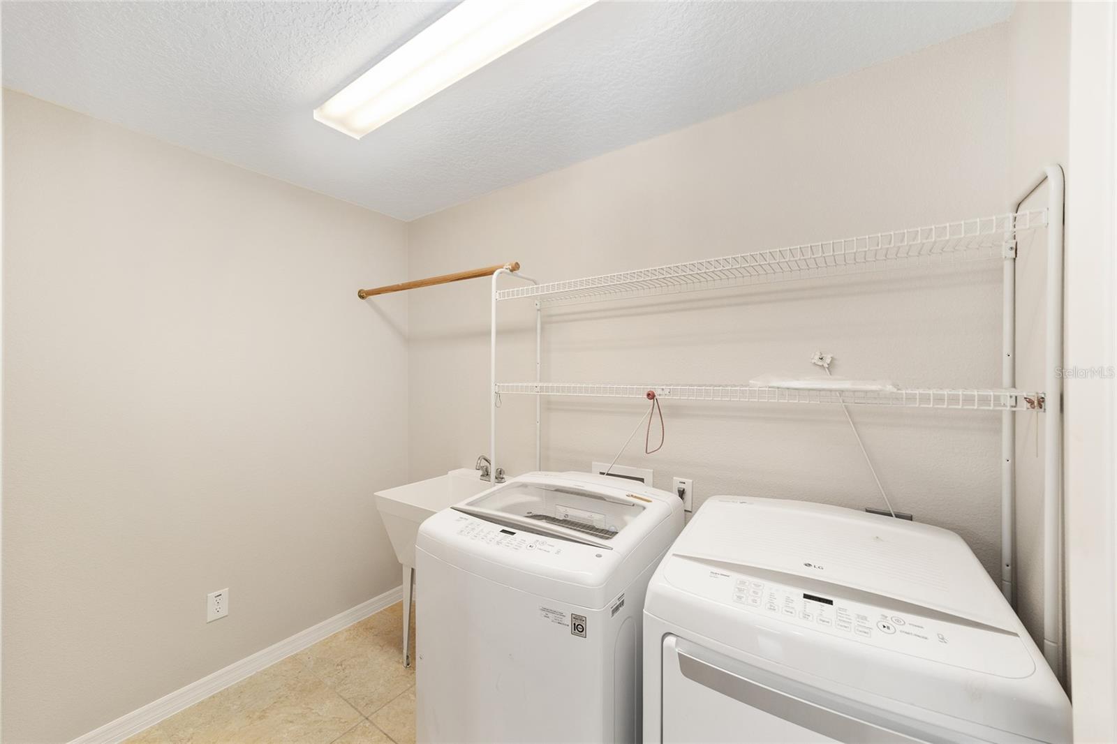 Image 31 of 57 For 926 Long Leaf Lane