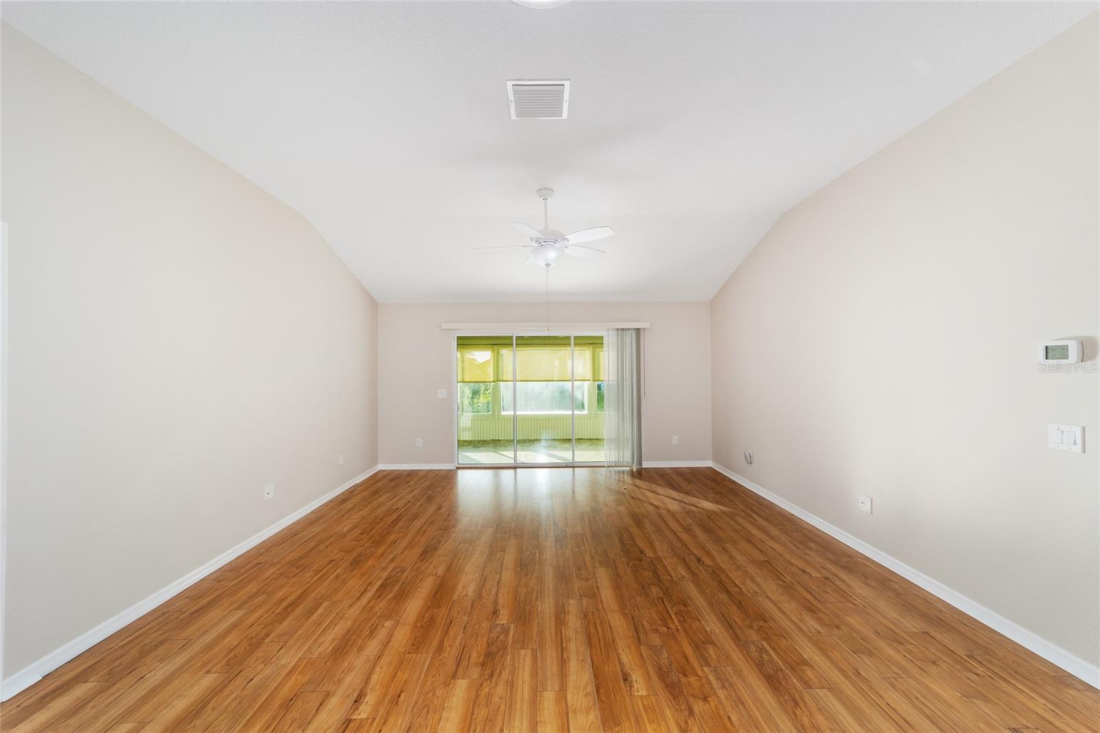 Image 9 of 57 For 926 Long Leaf Lane