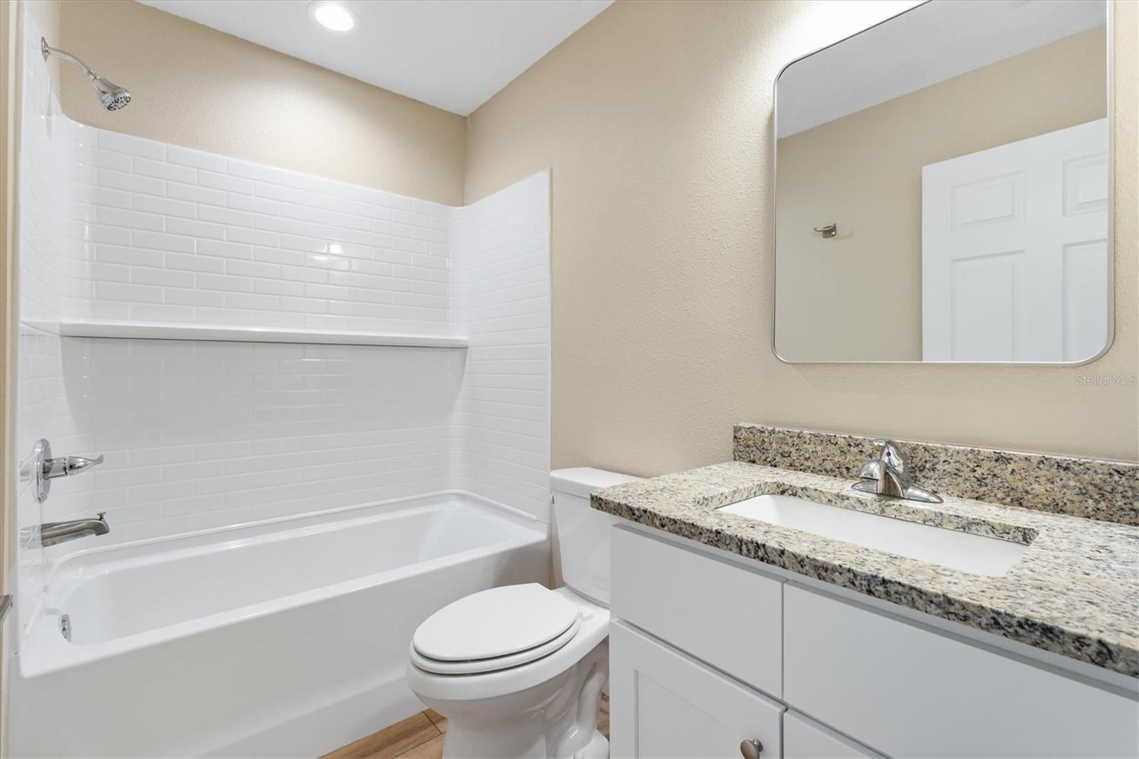 Image 8 of 36 For 555 E Anderson Avenue