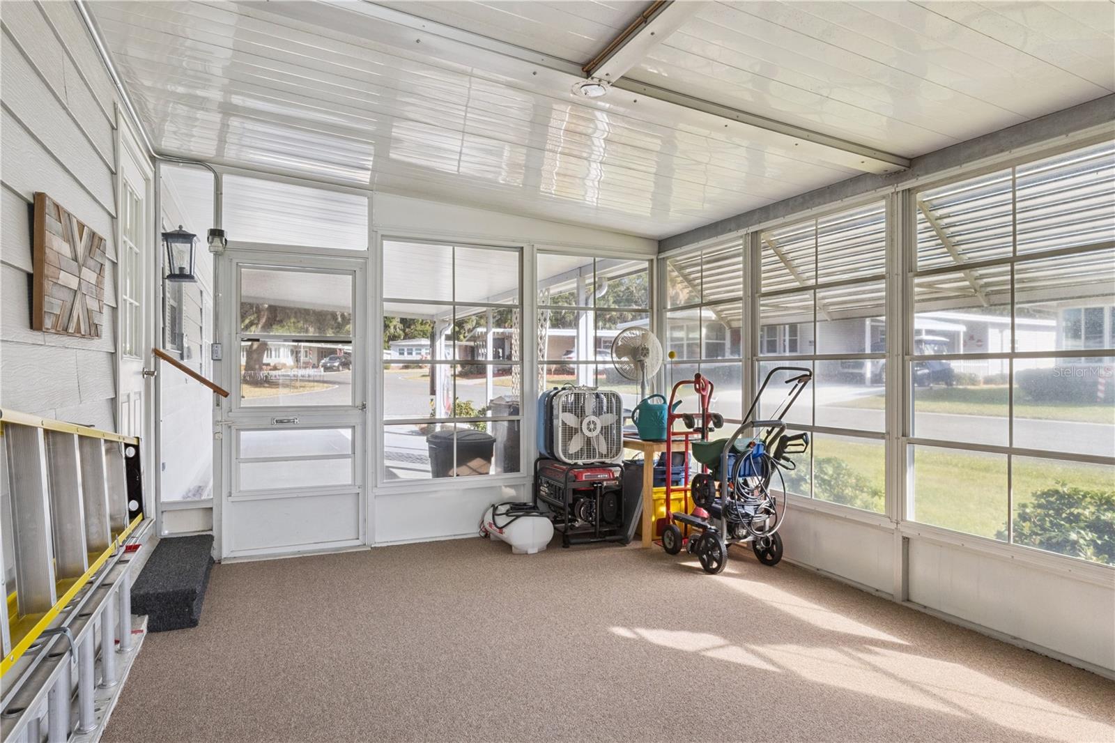 Image 18 of 20 For 103 Poinsettia