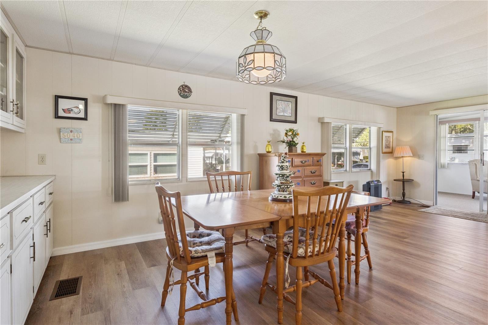 Image 8 of 20 For 103 Poinsettia