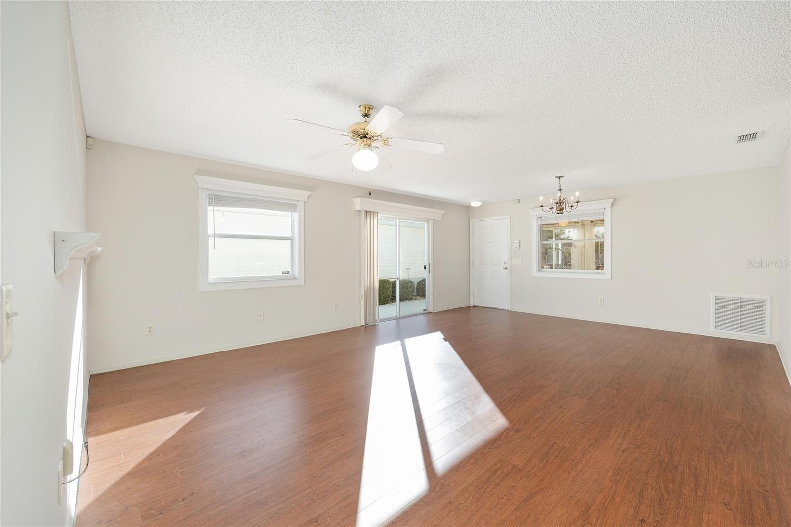 Image 17 of 38 For 3245 Riverton Road