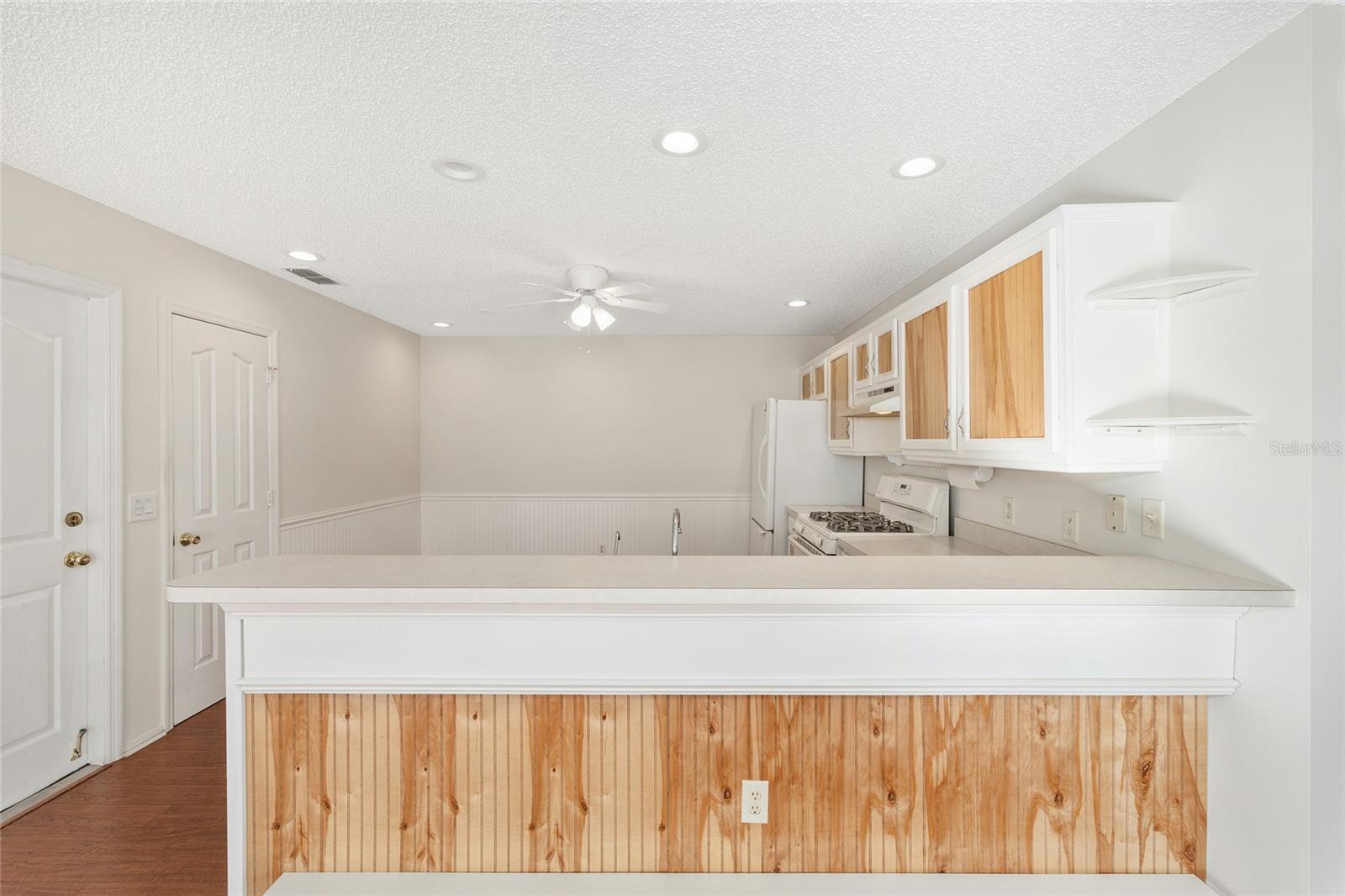 Image 18 of 38 For 3245 Riverton Road