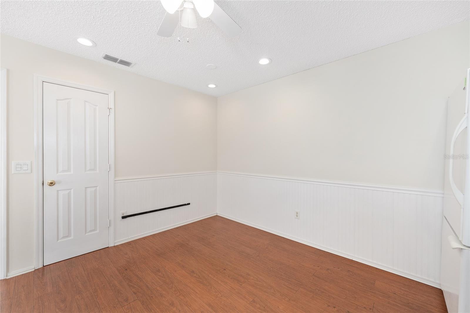 Image 20 of 38 For 3245 Riverton Road