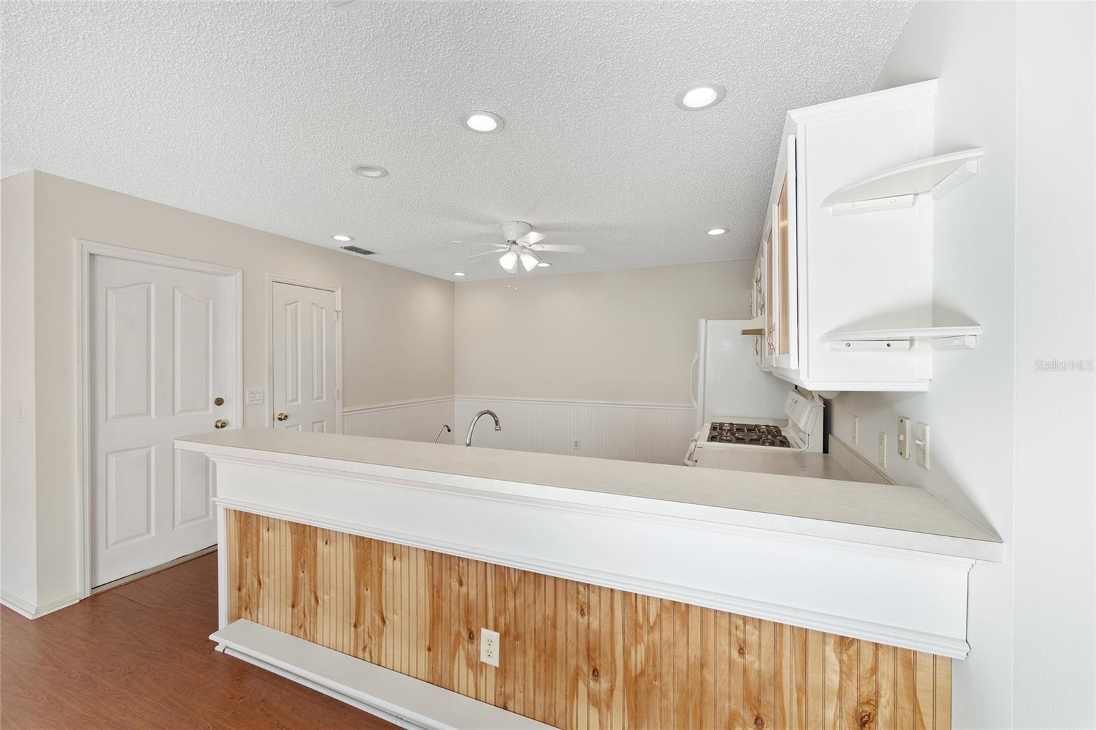 Image 22 of 38 For 3245 Riverton Road