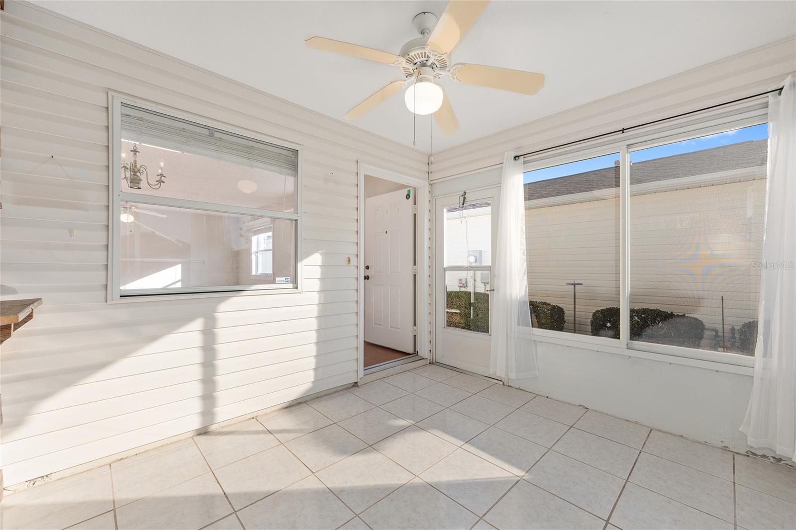 Image 7 of 38 For 3245 Riverton Road