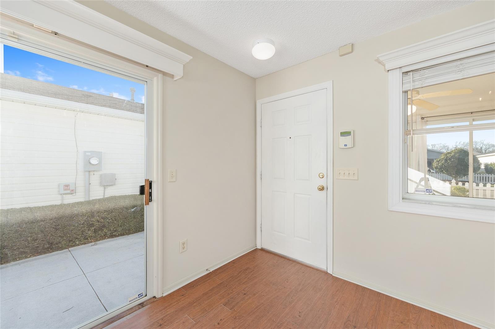 Image 9 of 38 For 3245 Riverton Road