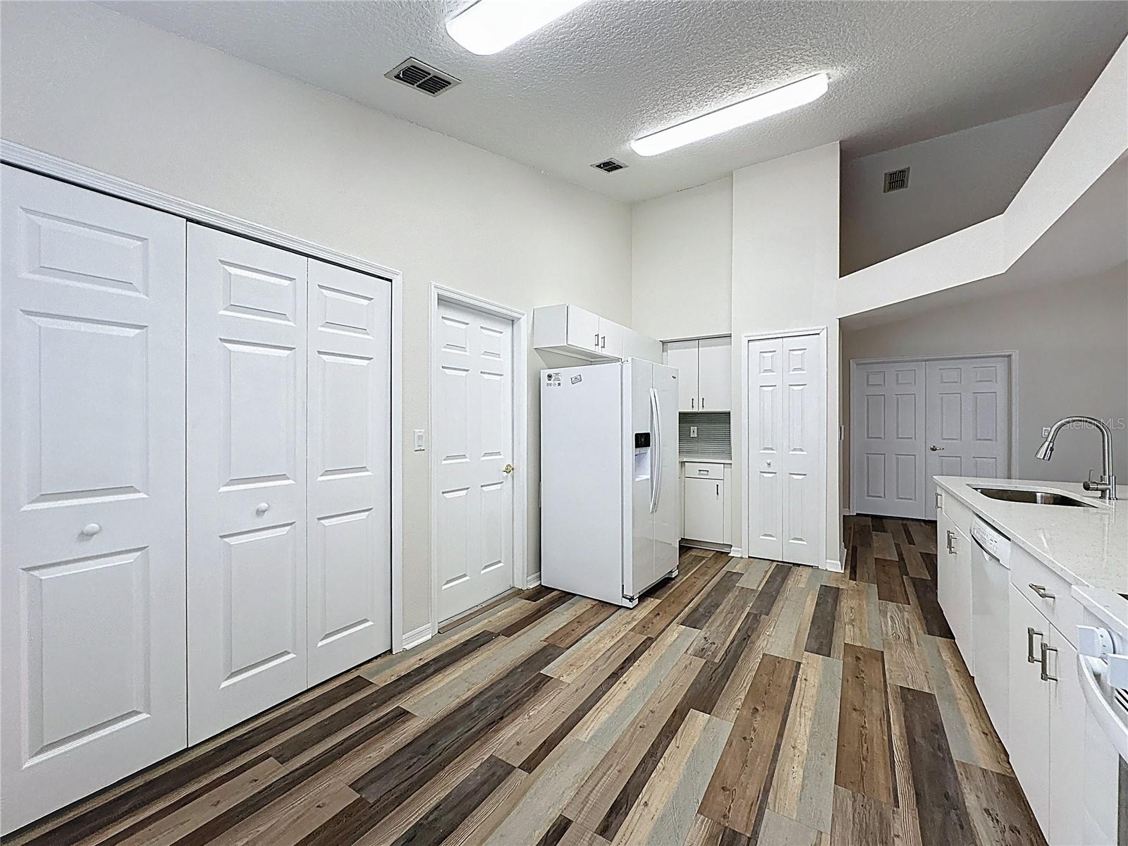 Image 48 of 79 For 3814 Westerham Drive