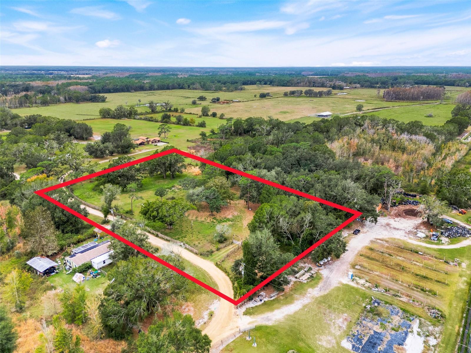 Image 2 of 14 For 1425 Douglas Road