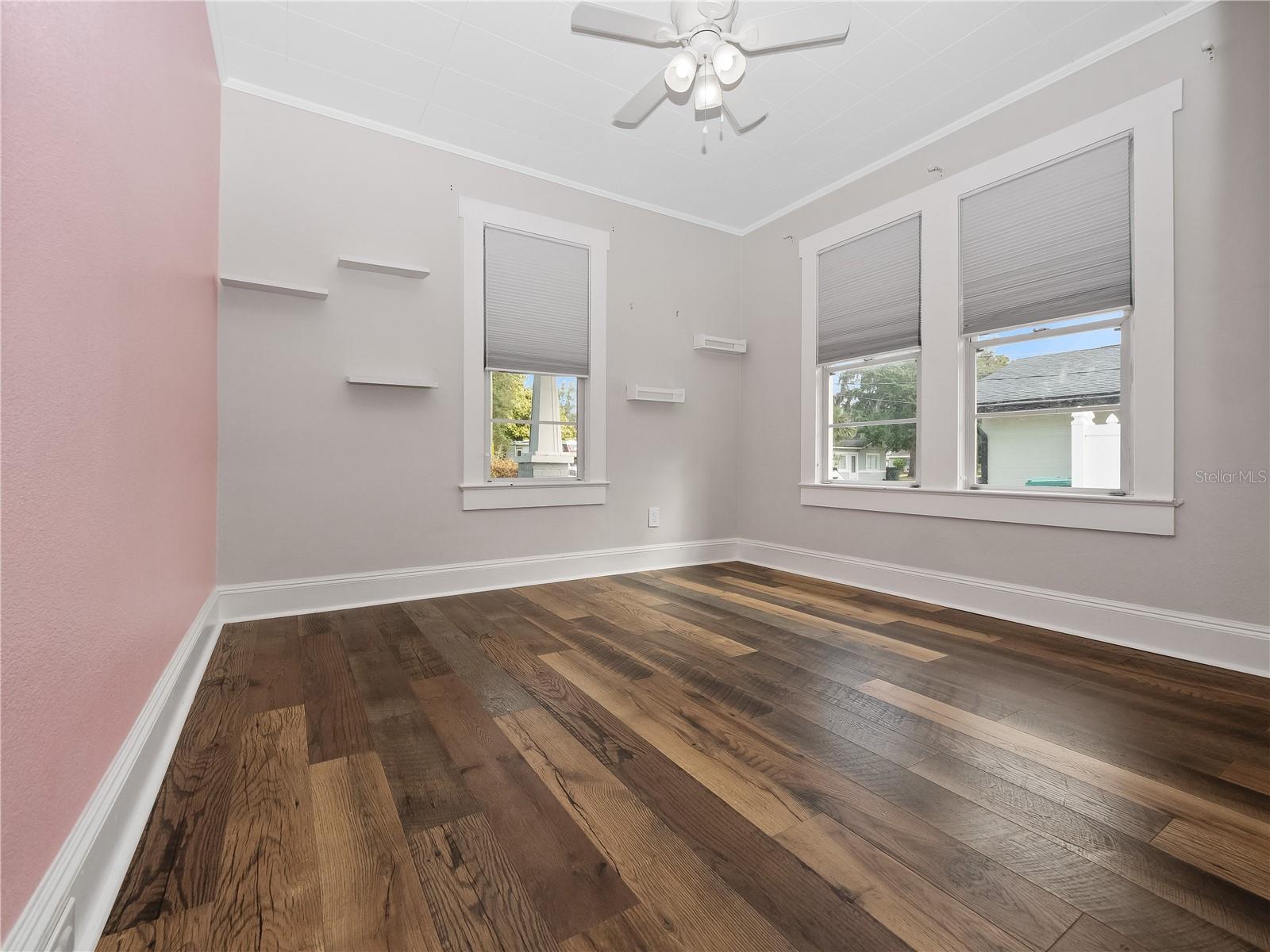 Image 10 of 27 For 18 Vining Street