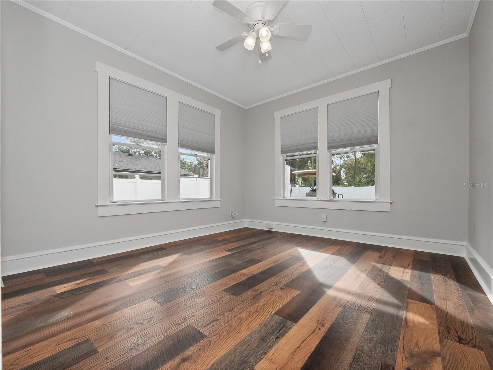 Image 9 of 27 For 18 Vining Street