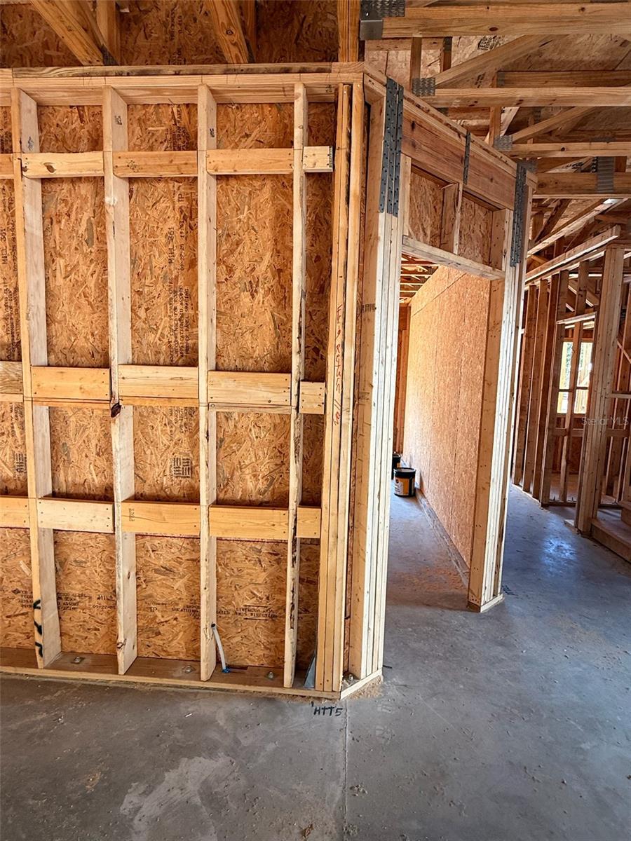 Image 14 of 21 For 228 Dawn Avenue