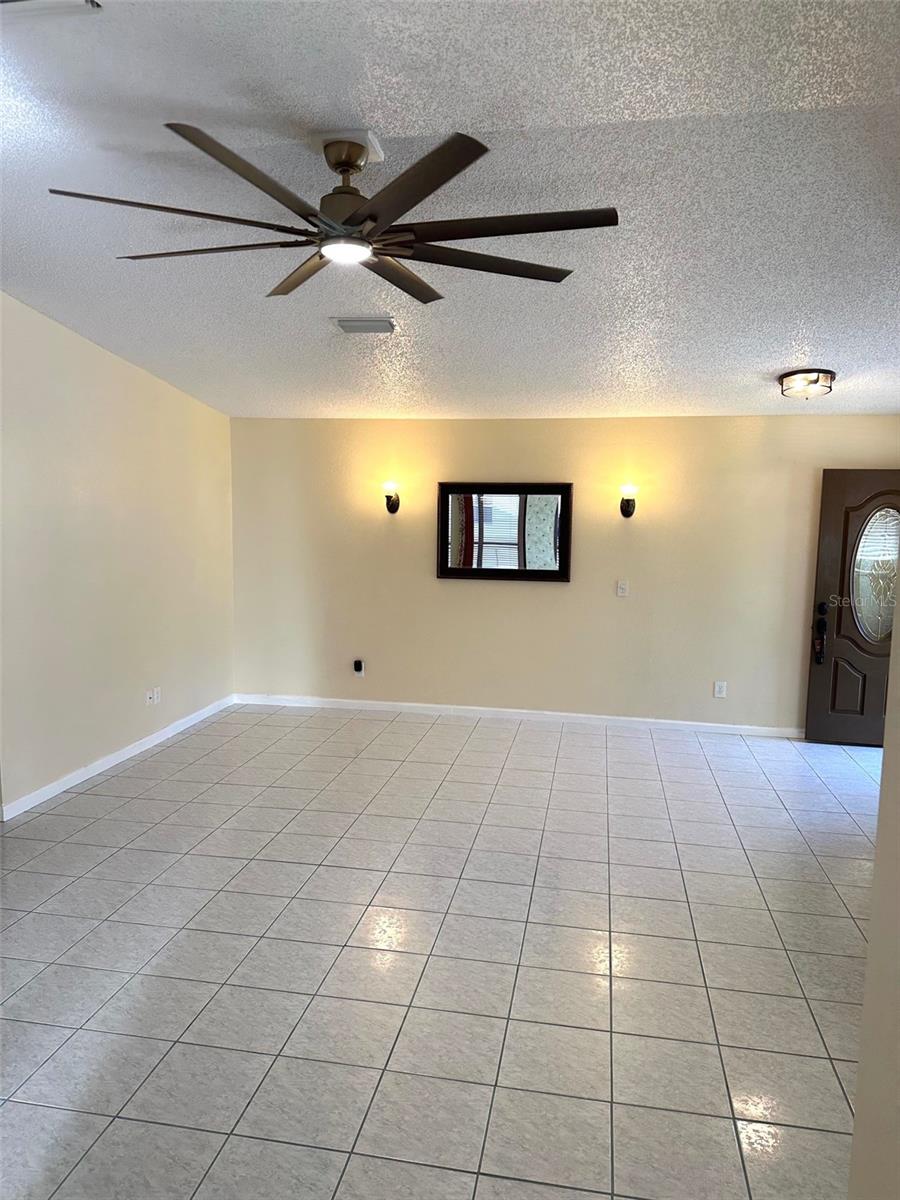 Image 10 of 39 For 710 Cortez Avenue