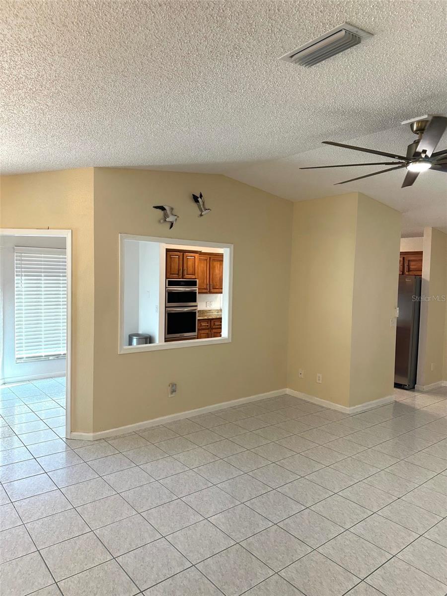 Image 12 of 39 For 710 Cortez Avenue