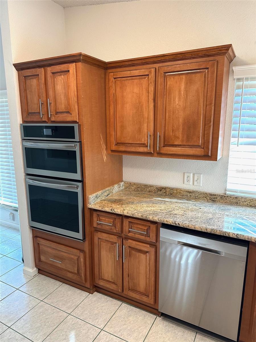 Image 19 of 39 For 710 Cortez Avenue