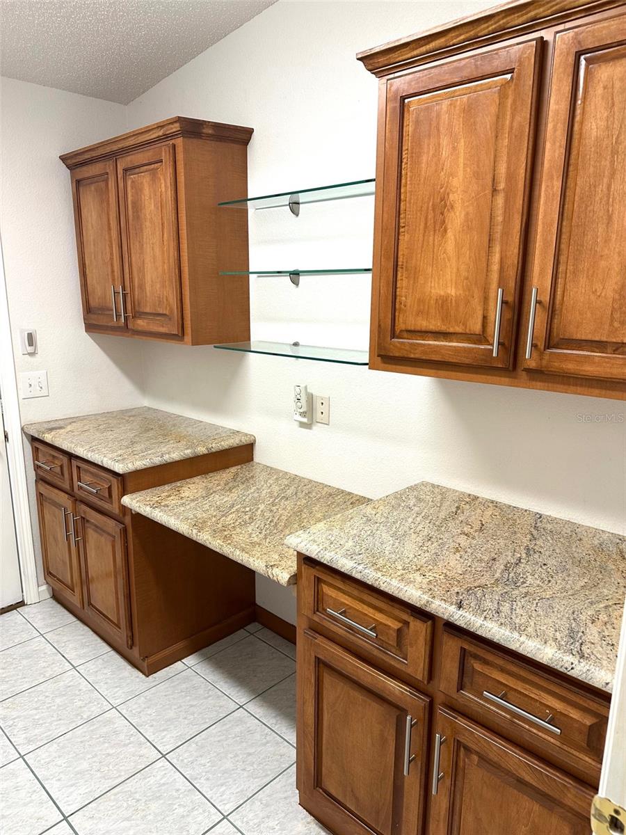 Image 34 of 39 For 710 Cortez Avenue