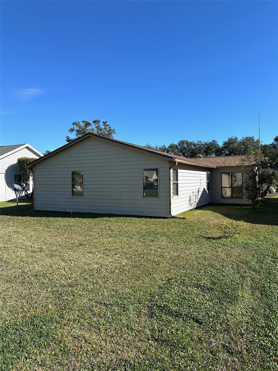 Image 7 of 39 For 710 Cortez Avenue