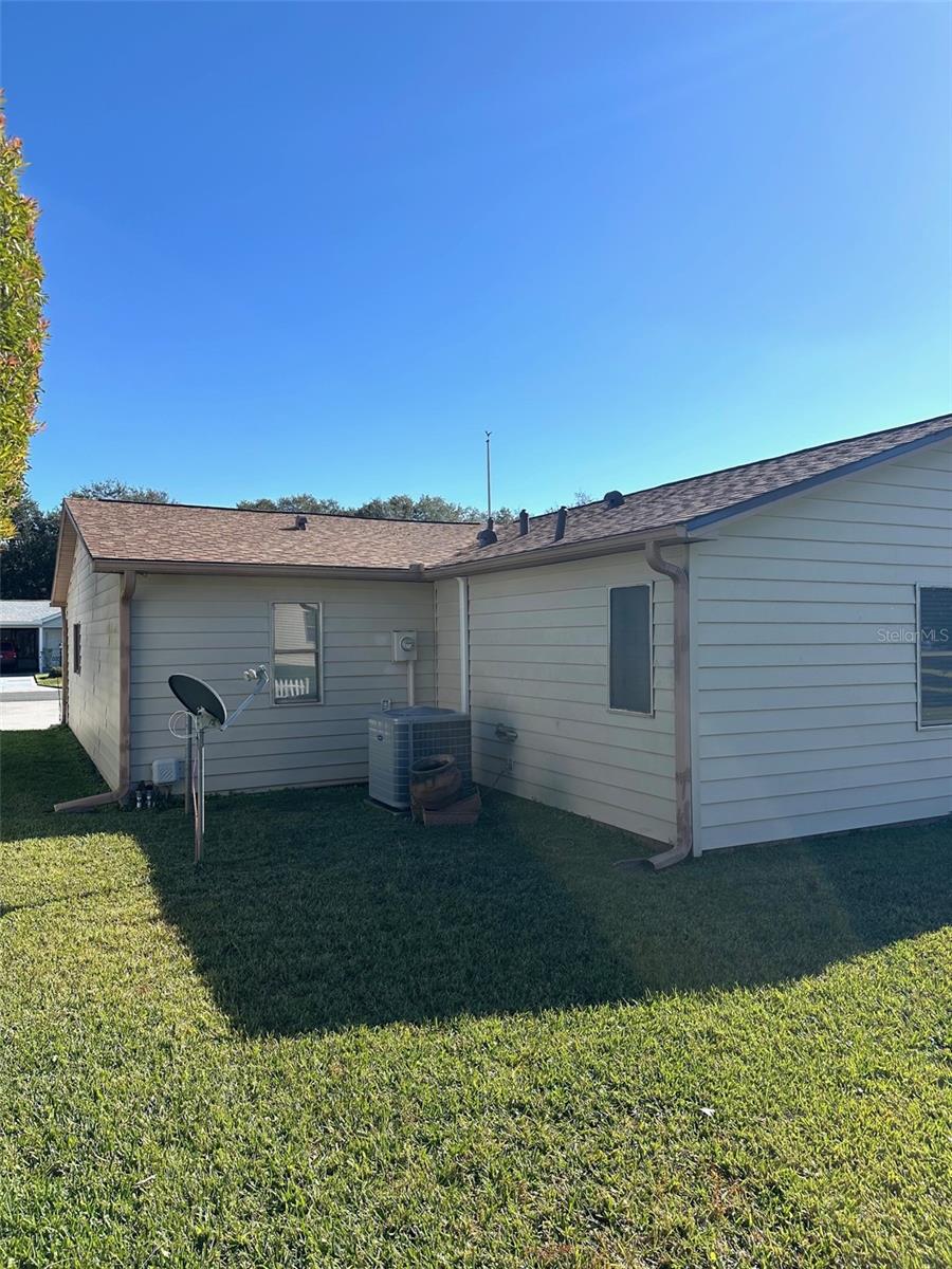 Image 8 of 39 For 710 Cortez Avenue