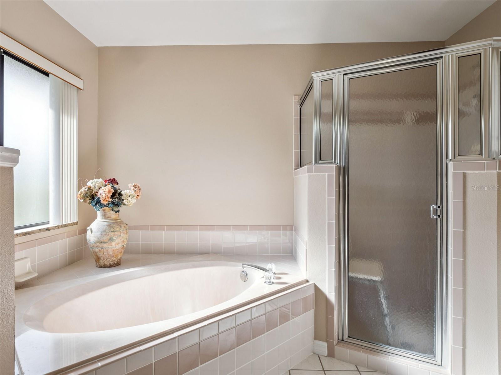 Image 16 of 65 For 21506 Queen Anne Court