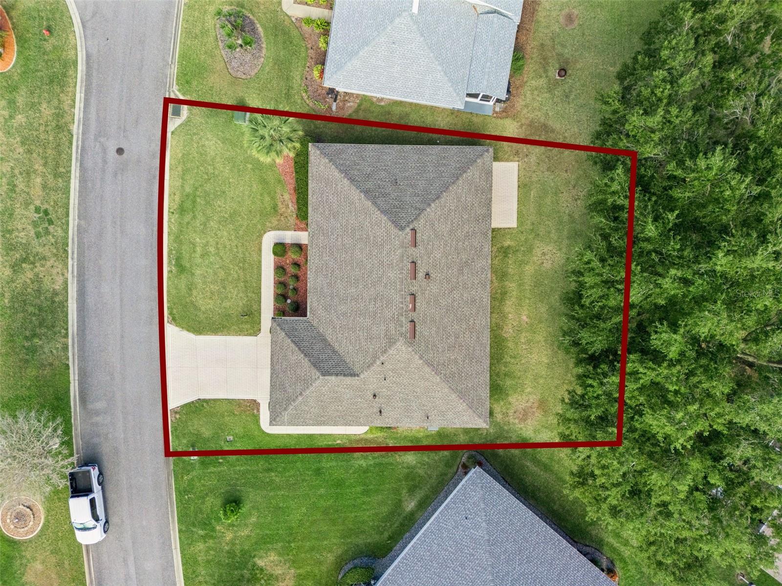 Image 38 of 65 For 21506 Queen Anne Court