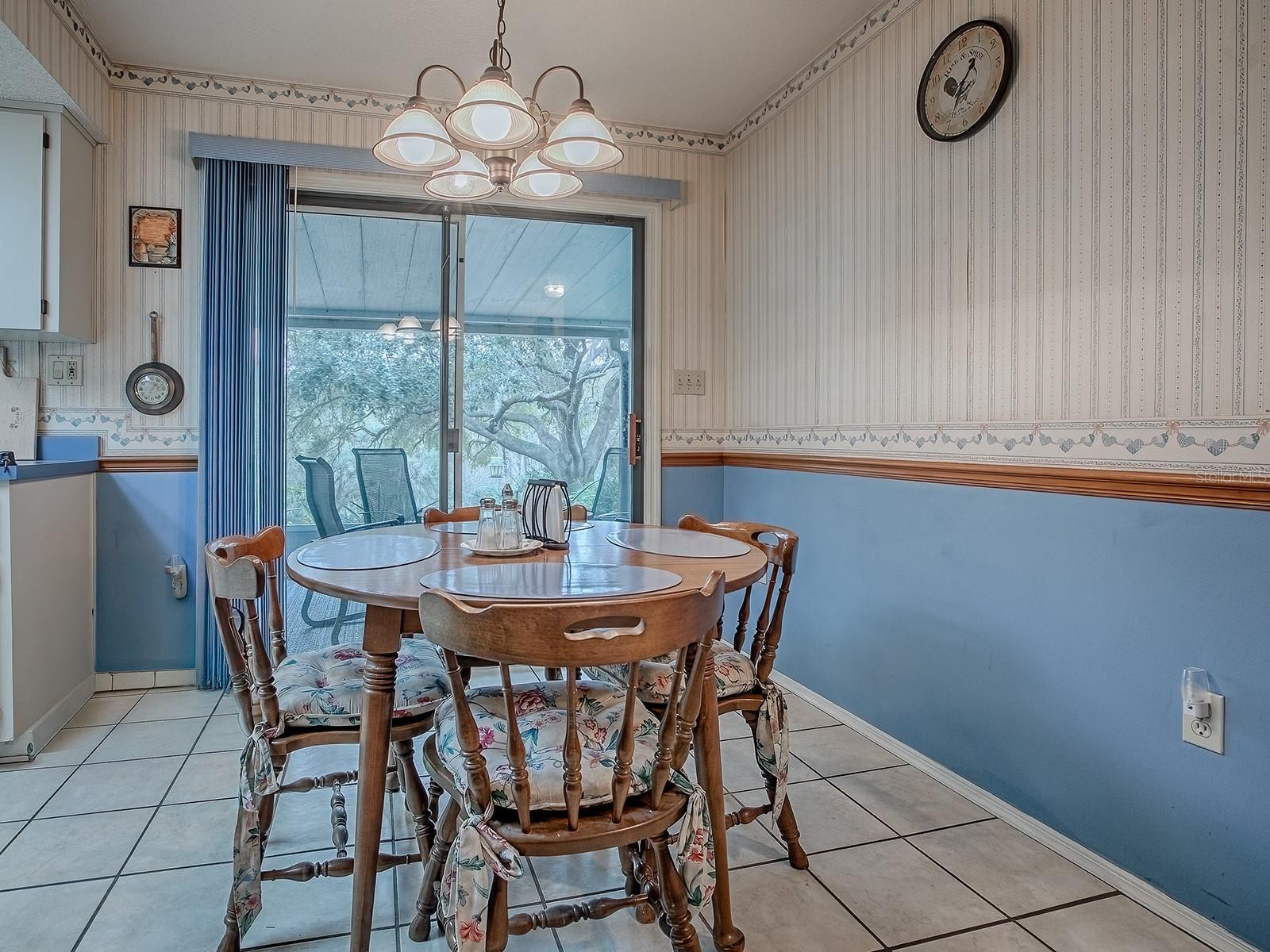 Image 13 of 45 For 12534 Wedgefield Drive