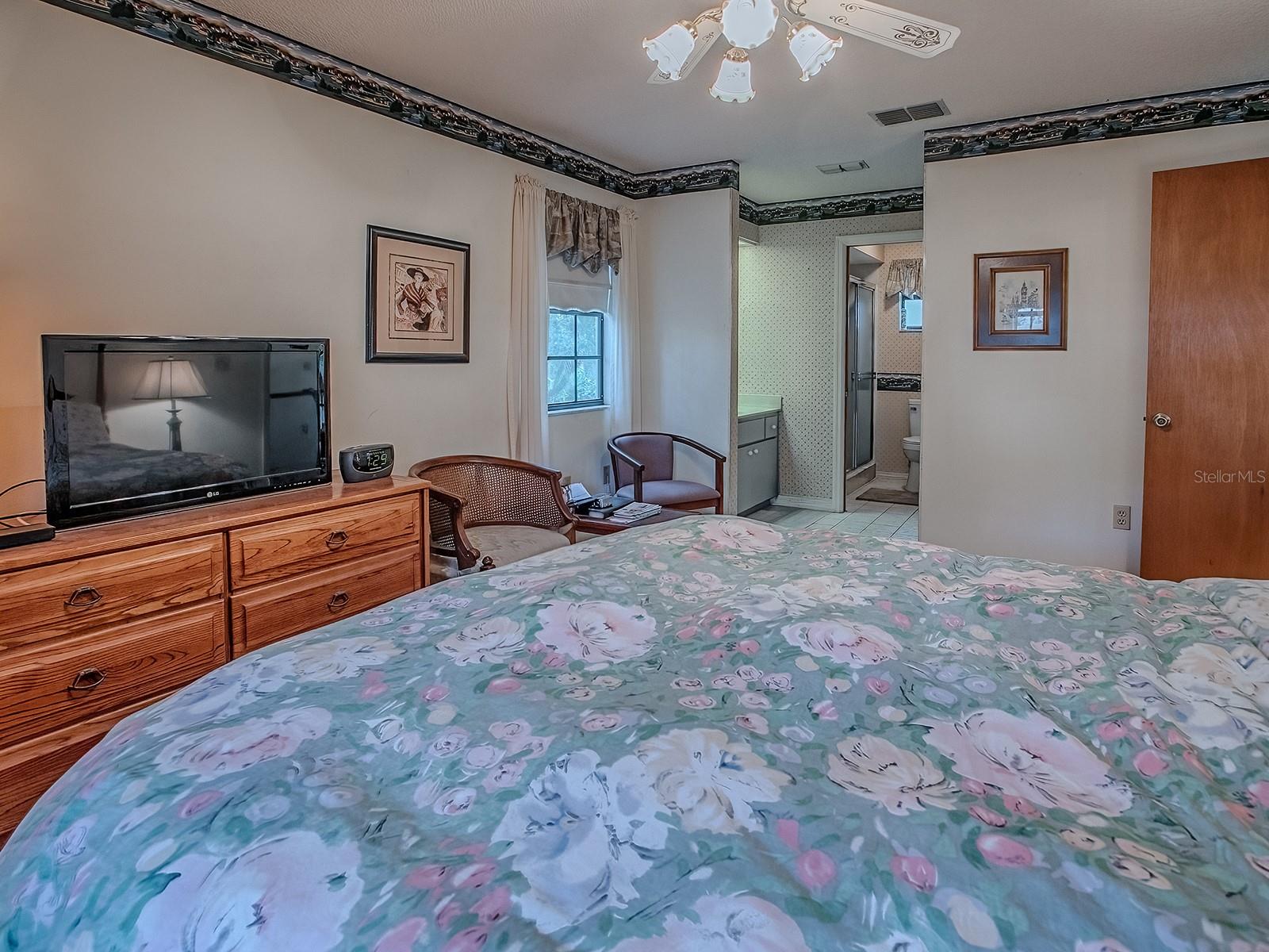 Image 18 of 45 For 12534 Wedgefield Drive