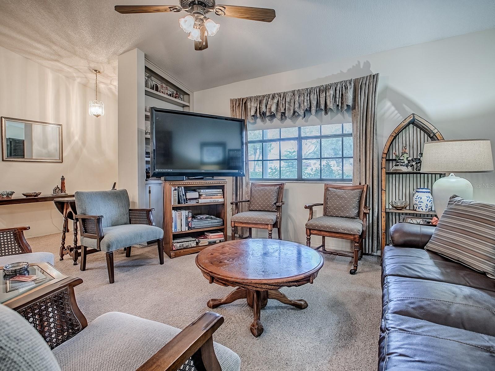 Image 6 of 45 For 12534 Wedgefield Drive