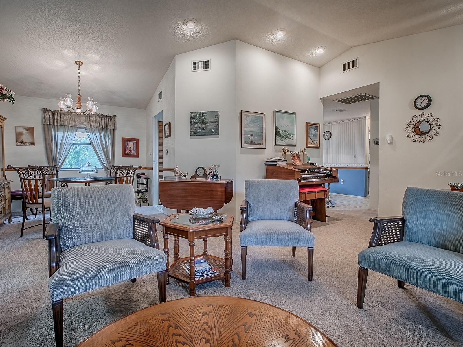 Image 7 of 45 For 12534 Wedgefield Drive