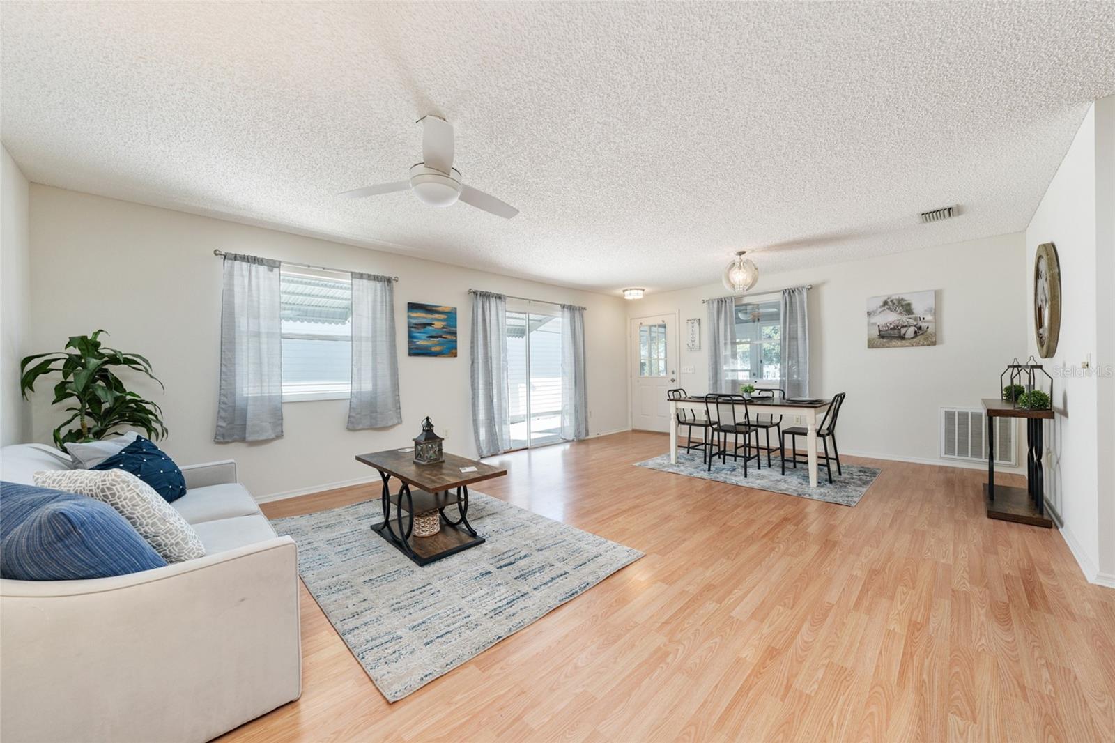 Image 16 of 42 For 3468 Roanoke Street