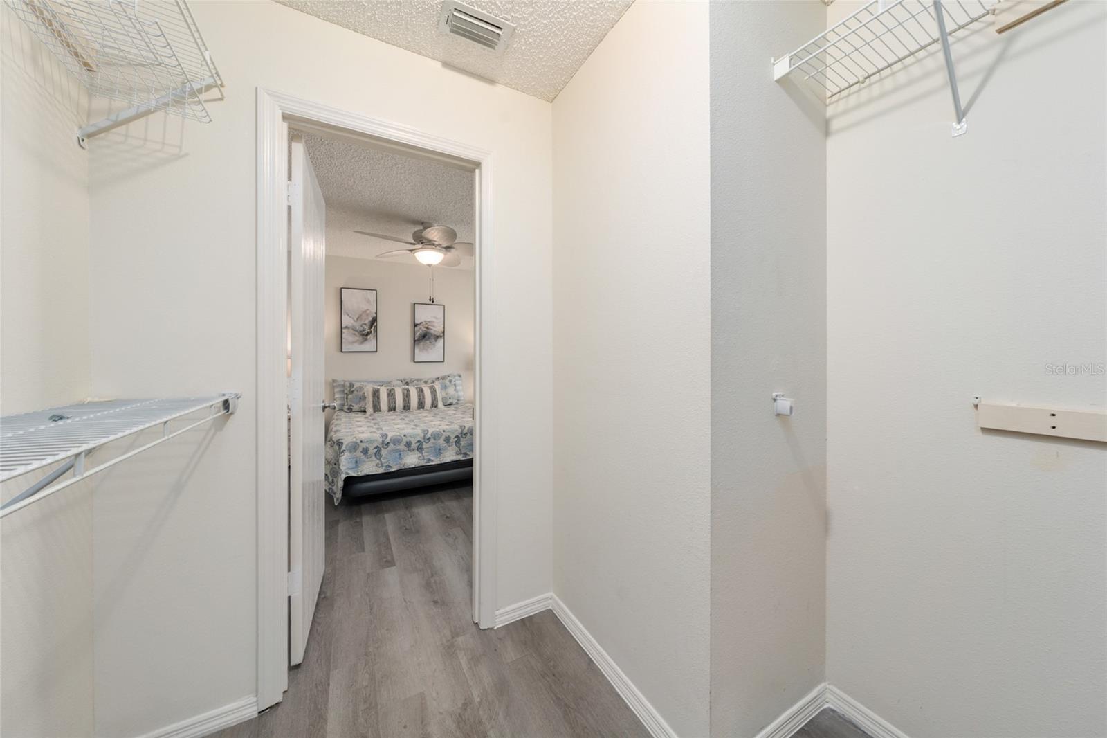 Image 32 of 42 For 3468 Roanoke Street