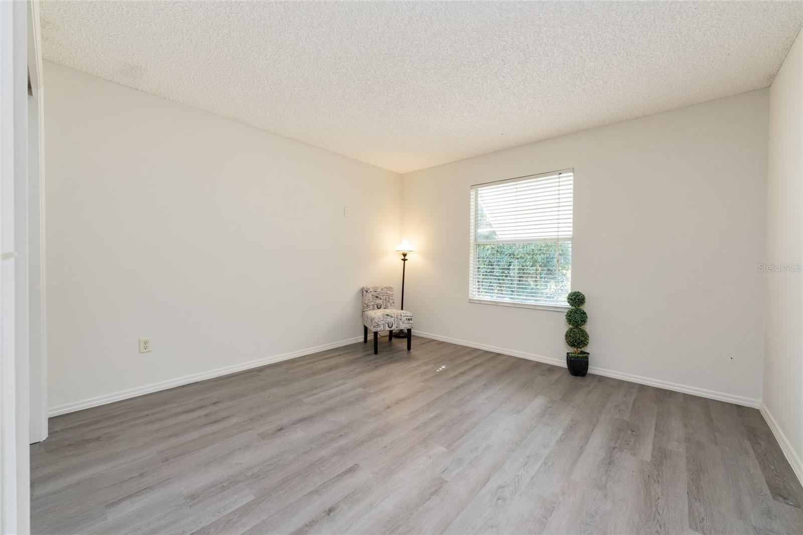 Image 37 of 42 For 3468 Roanoke Street