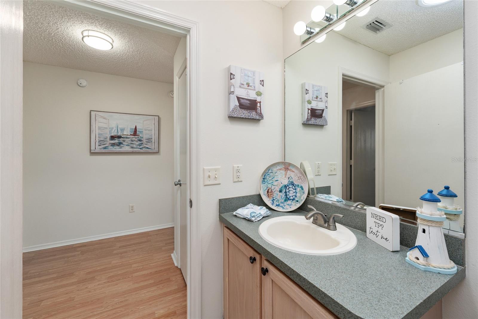 Image 40 of 42 For 3468 Roanoke Street