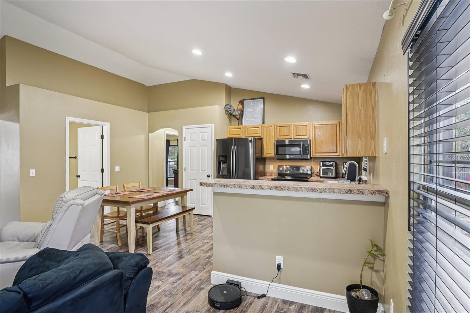 Image 10 of 57 For 4542 Lemon Street