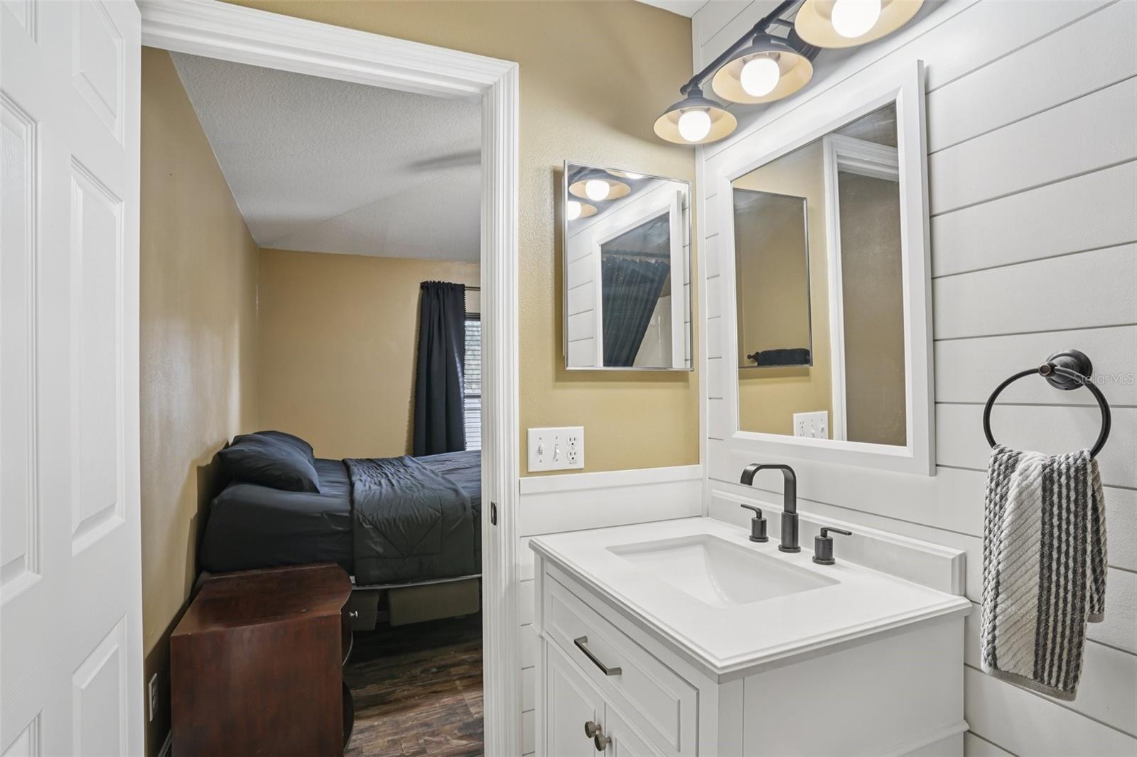 Image 20 of 57 For 4542 Lemon Street