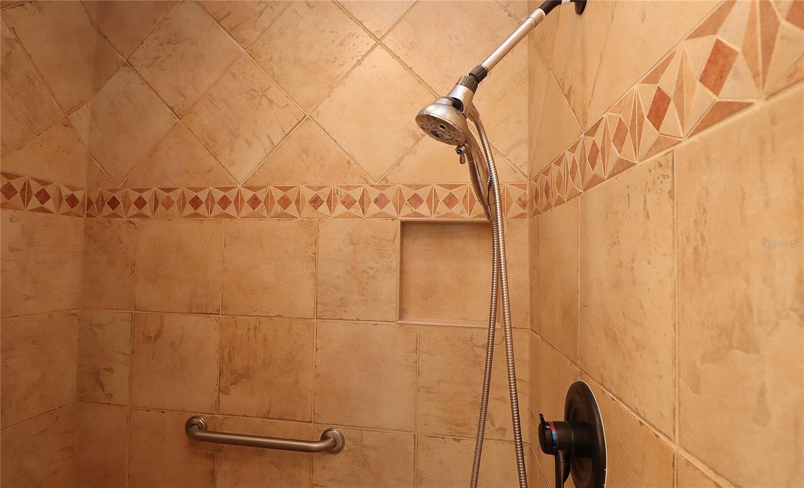 Image 18 of 33 For 2473 Buttonwood Run