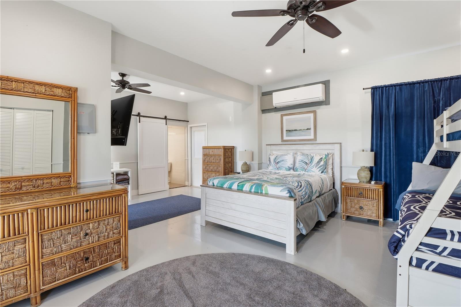 Image 38 of 50 For 12123 Bald Eagle Court