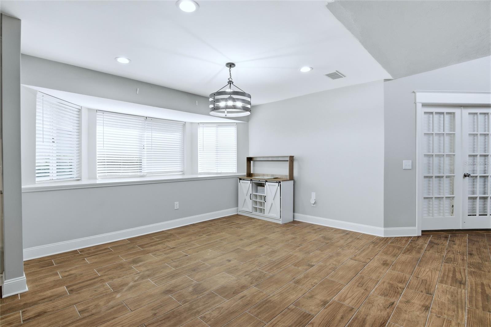 Image 10 of 59 For 7 Treetop Trail