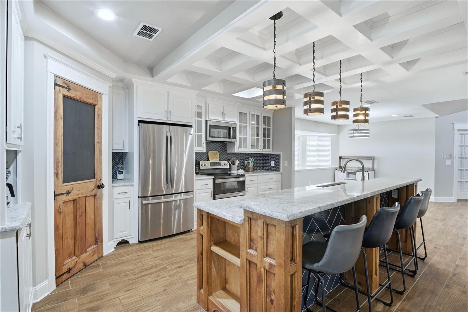 Image 14 of 59 For 7 Treetop Trail