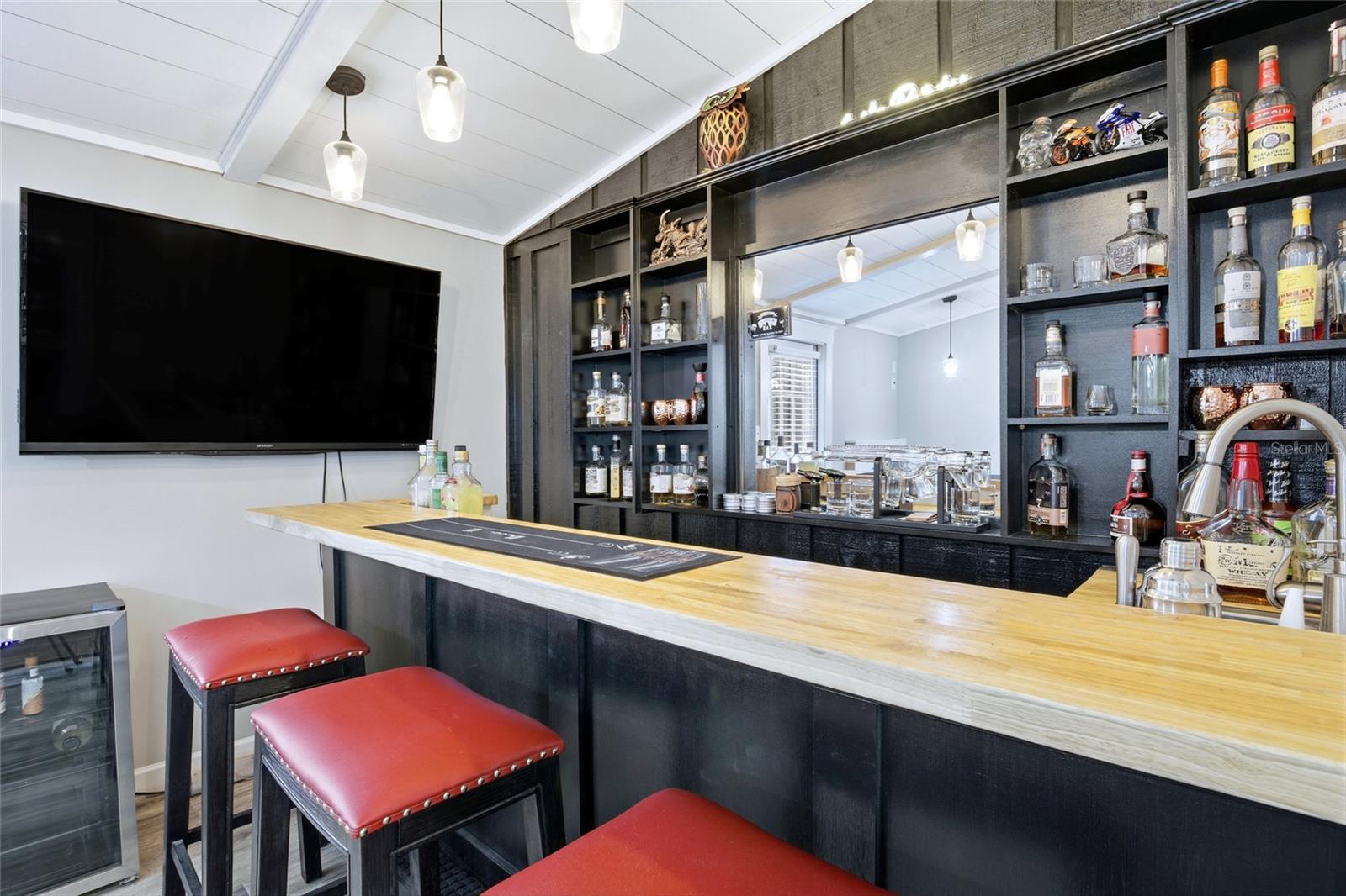 Image 17 of 59 For 7 Treetop Trail