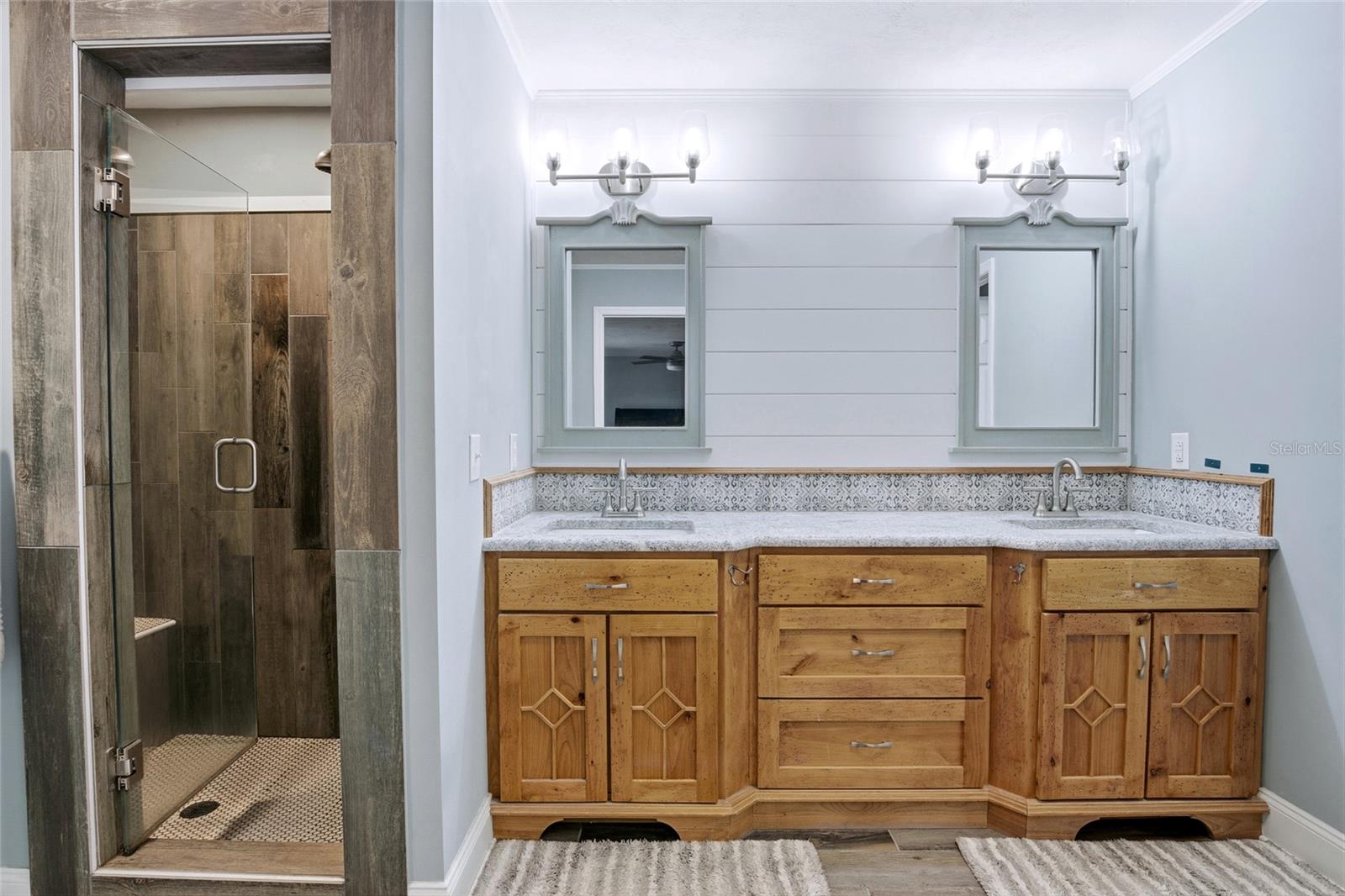 Image 26 of 59 For 7 Treetop Trail