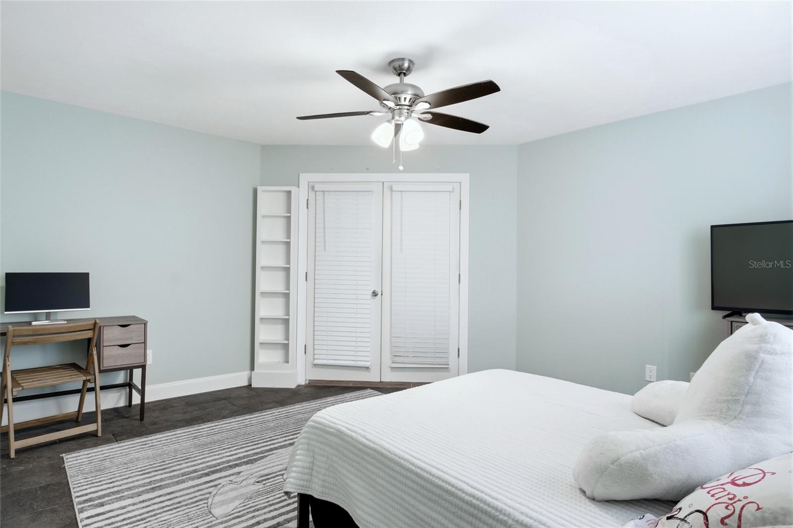 Image 33 of 59 For 7 Treetop Trail