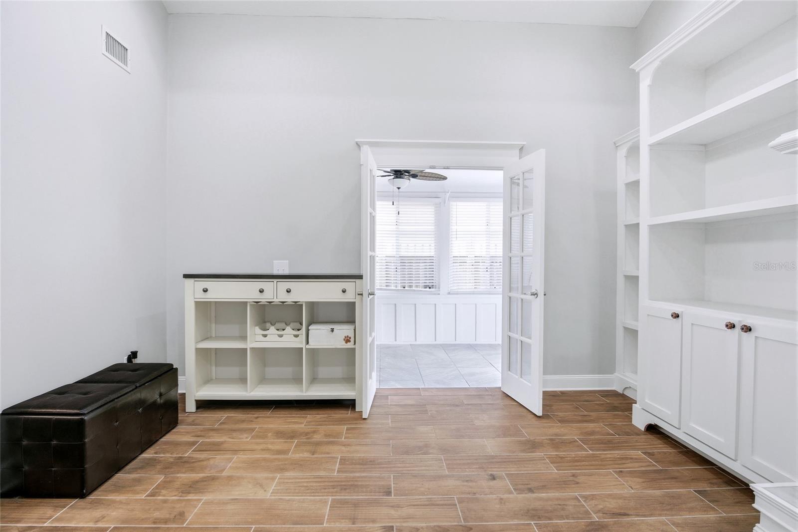 Image 7 of 59 For 7 Treetop Trail