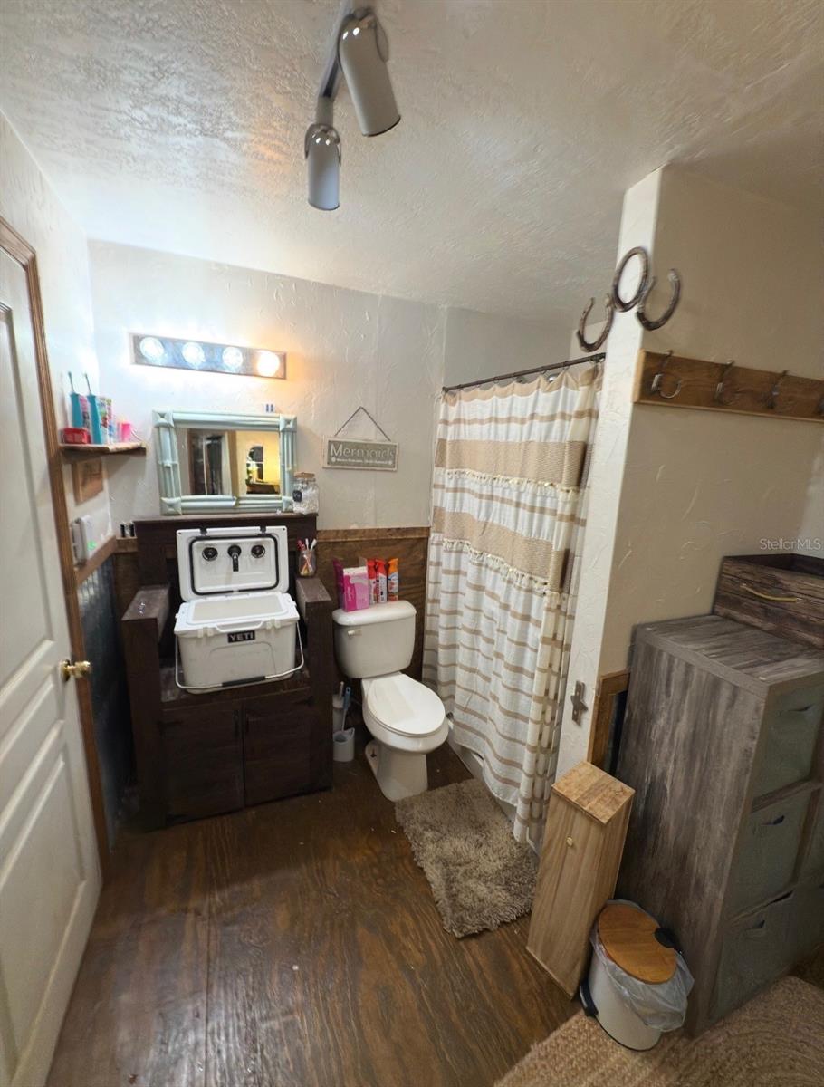 Image 3 of 7 For 5500 Chamberlain Pool Avenue